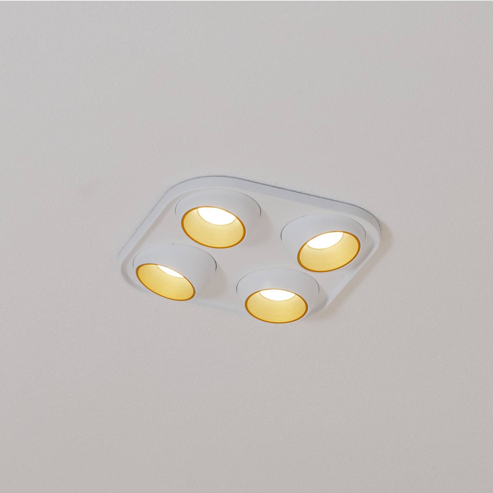 Bega LED inbouwspot Studio Line, wit/messing, 4-lamps. – Lampen24