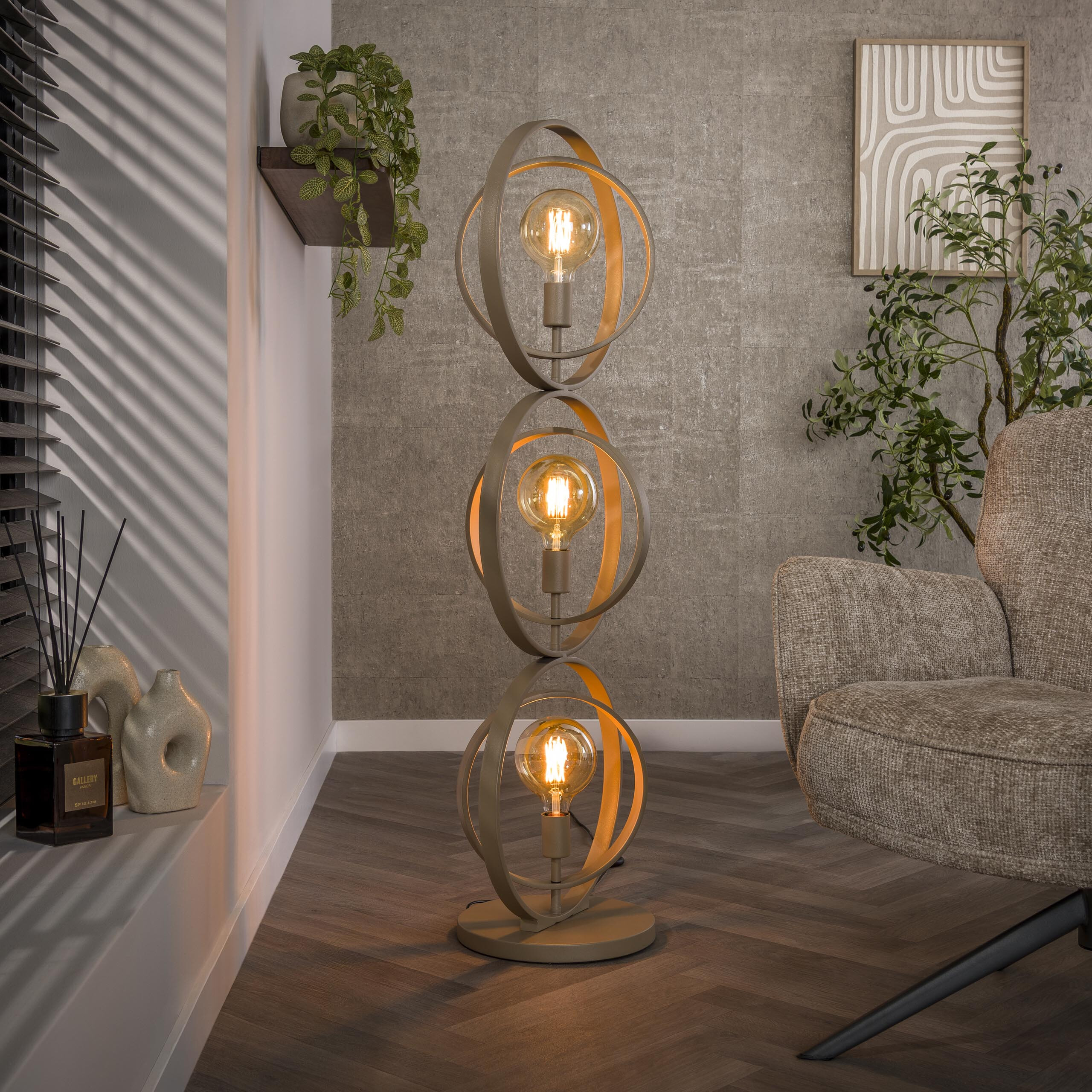 LifestyleFurn Vloerlamp Tricia 3-lamps - Beige