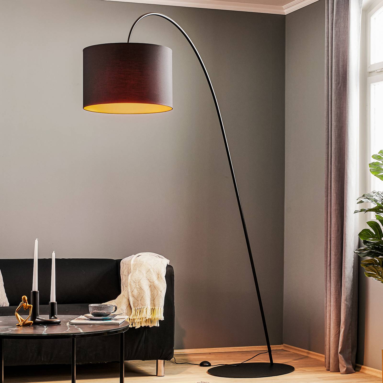 Nowodvorski Lighting Booglamp Alice met zwart-gouden kap – Lampen24