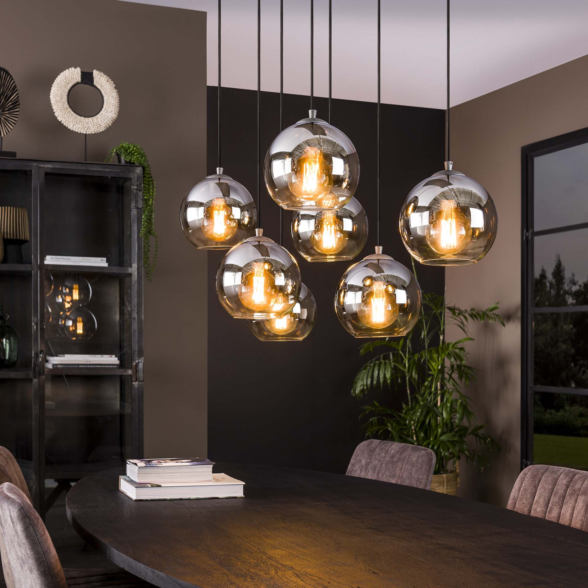 Hanglamp Wynetta met 7 smoke-glas bollen - Oud Zilver