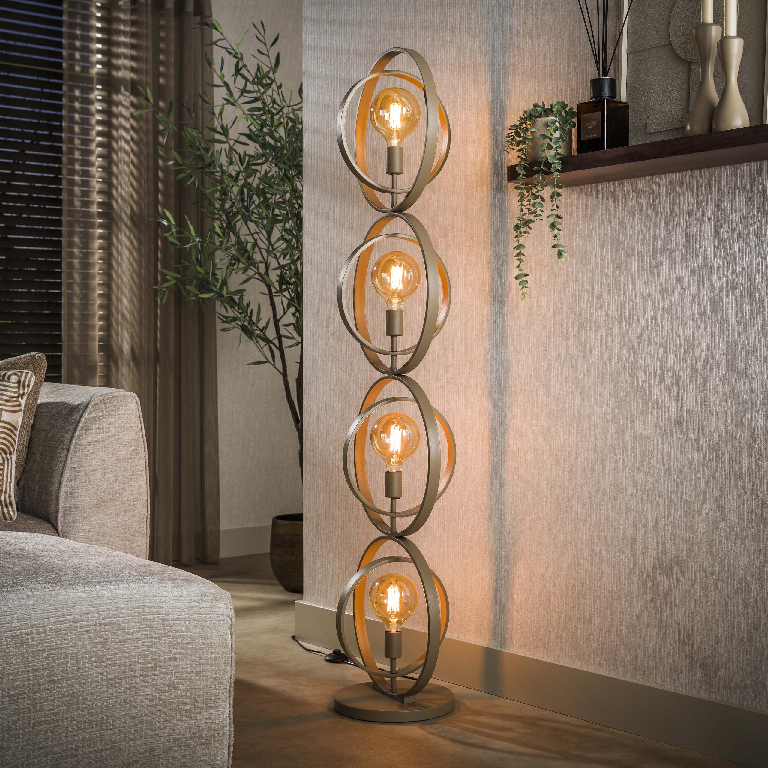 LifestyleFurn Vloerlamp Tricia 4-lamps - Beige