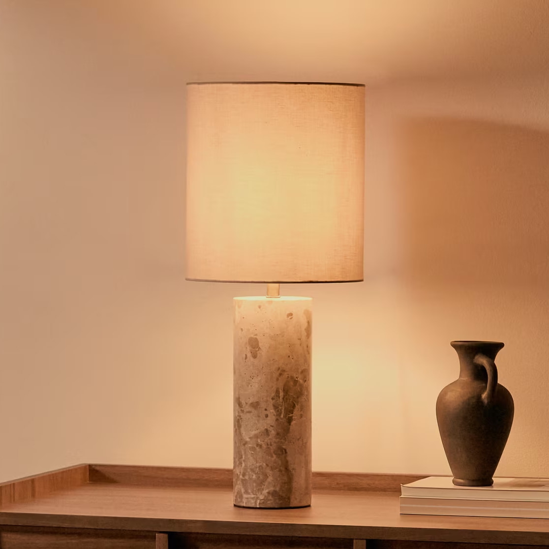 Kave Home Tafellamp Raze Marmer en linnen